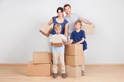 Short-term storage units in Harringay for temporary belongings